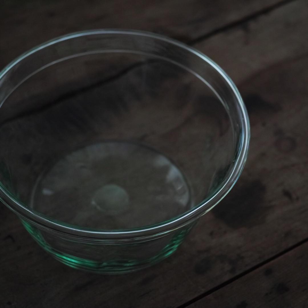 18-19世紀 スウェーデン 古い手吹きの色ガラスボウル鉢 アンティーク