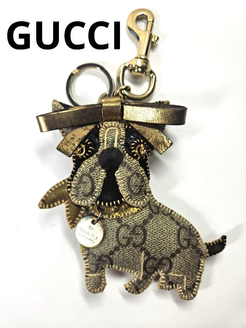 Gucci グッチョリ 犬型キーホルダー リボン付き