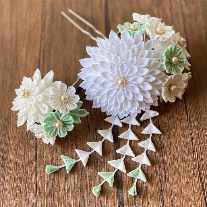 白藍【しらあい】つまみ細工の髪飾り