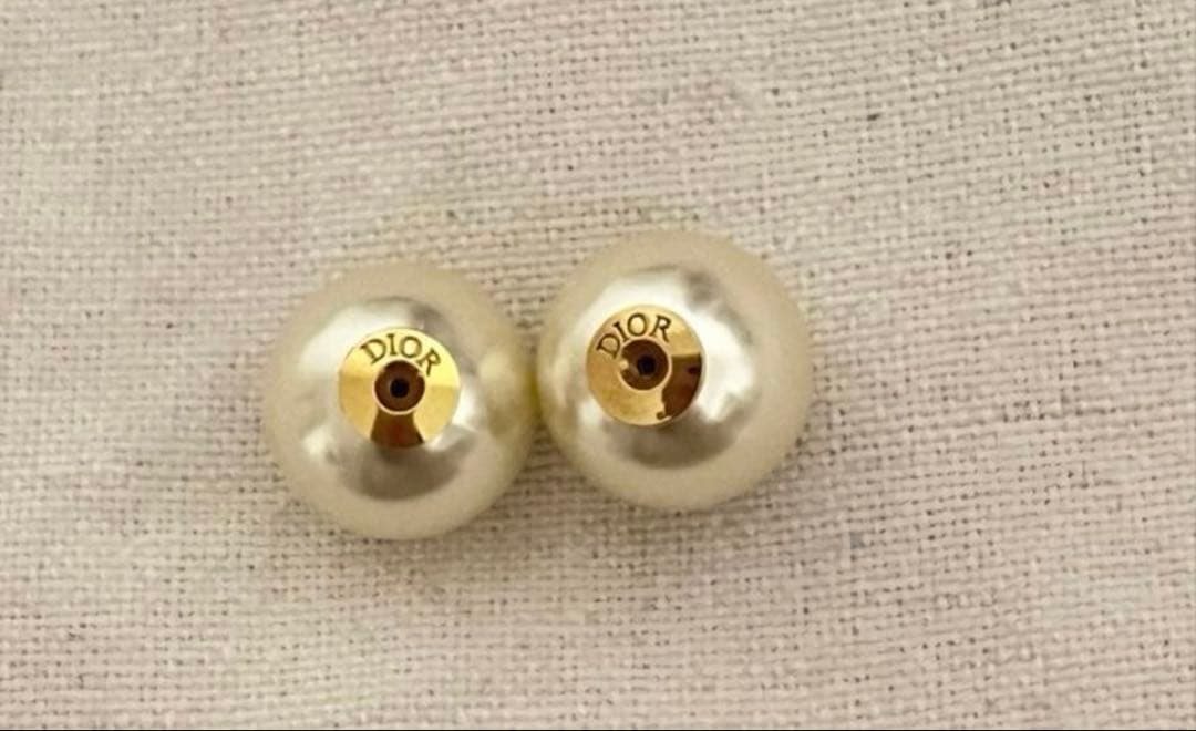 Christian Dior トライバルパールピアス【期間限定値下中】