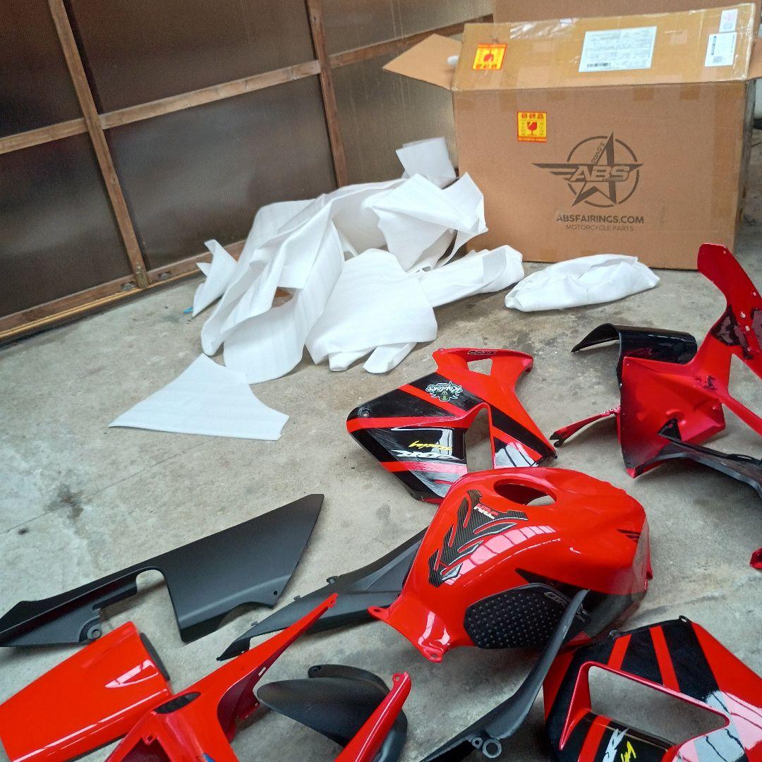 CBR600RR PC37後期　カウルセット 転倒傷あり　自家修復済