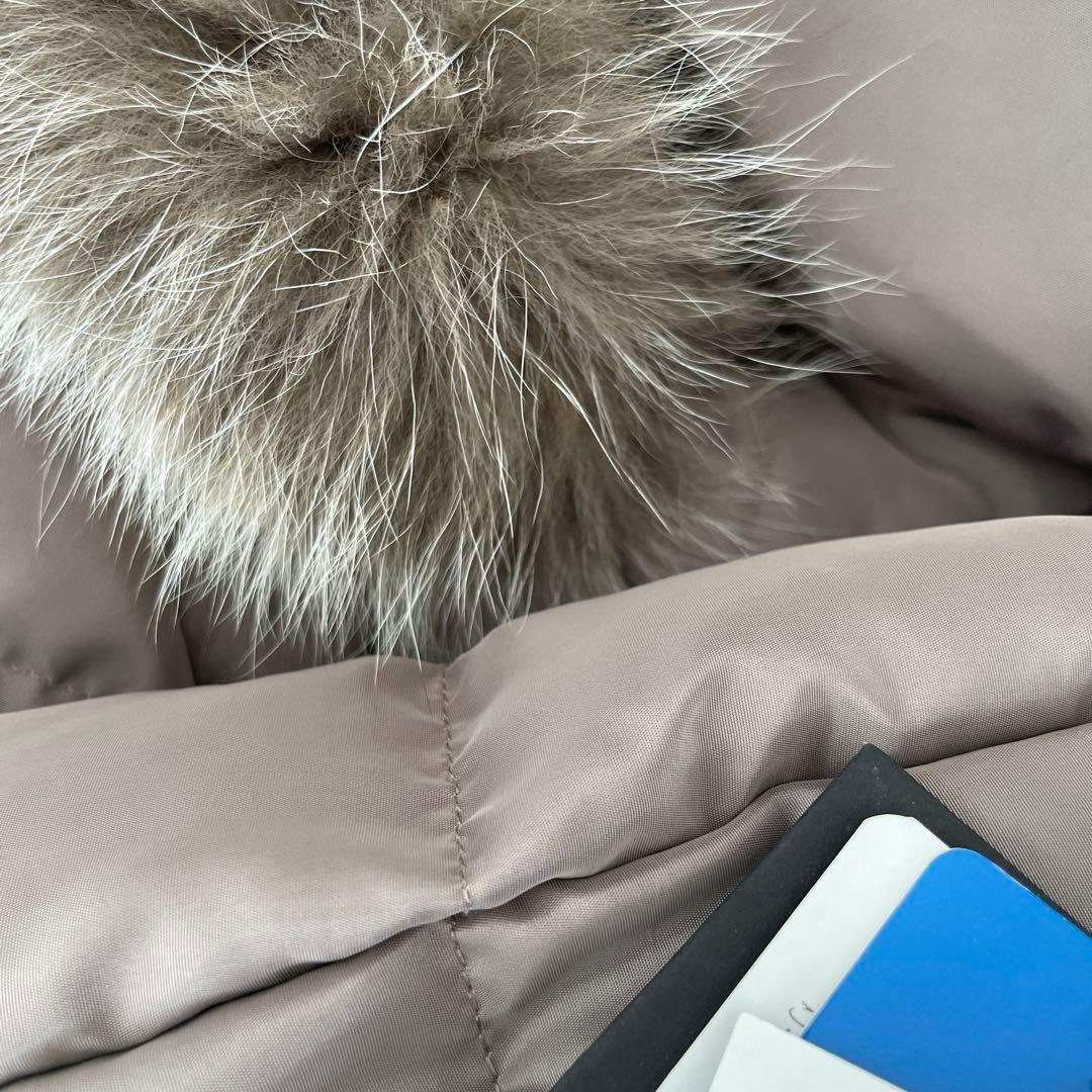 ８１５５【新品】レディースミセス　アウター　ゆったり３L ダウンコート　ベージュ