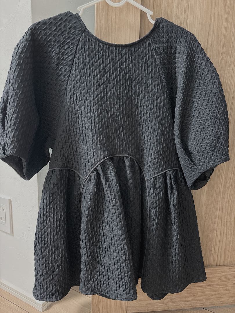 CADUNE ジャガードペプラムブラウス