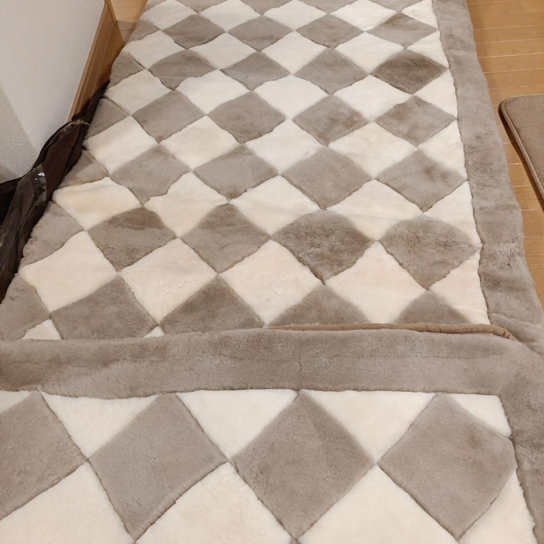 未使用保管品　㈱桝田　ムートンラグ　２００×２５０　マスダムートン　リビングに