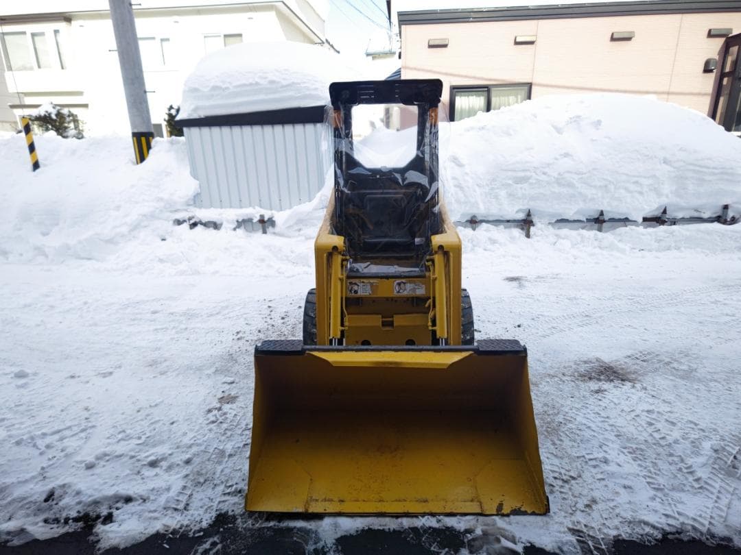 札幌より TCM SSL604 タイヤショベル スキッドステアローダー 4WD