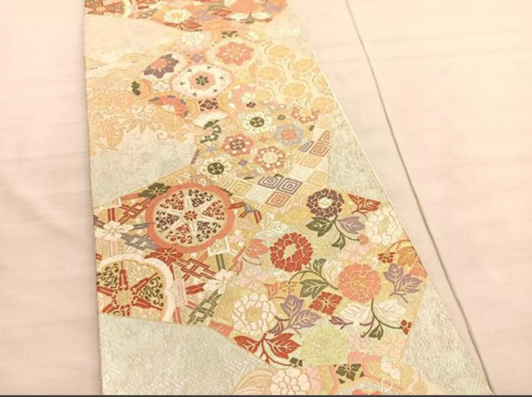 振袖フルセット6点サイズM〜Ｌ駒刺繍　御所車花文　暈し染め　金彩　正絹