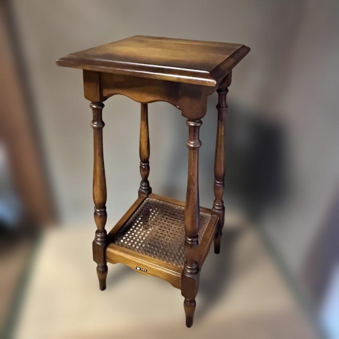 カリモク ナイトテーブル ラタン 花台 サイドテーブル 電話台