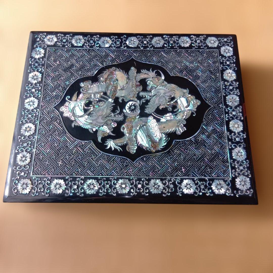 【高級】韓国 伝統工芸 螺鈿細工 龍図柄 漆器 小物入れ ジュエリーボックス