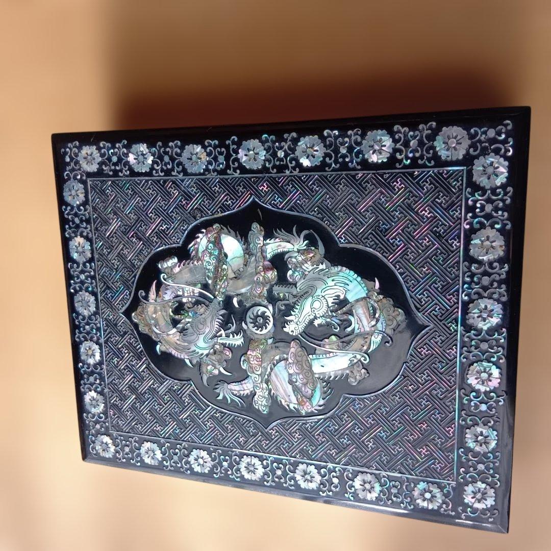 【高級】韓国 伝統工芸 螺鈿細工 龍図柄 漆器 小物入れ ジュエリーボックス