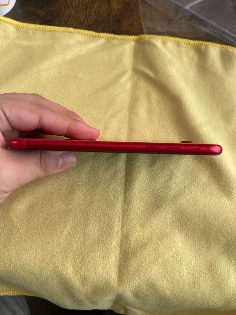 ‼️美品‼️ iPhone SE2 第2世代 128GB レッド ①