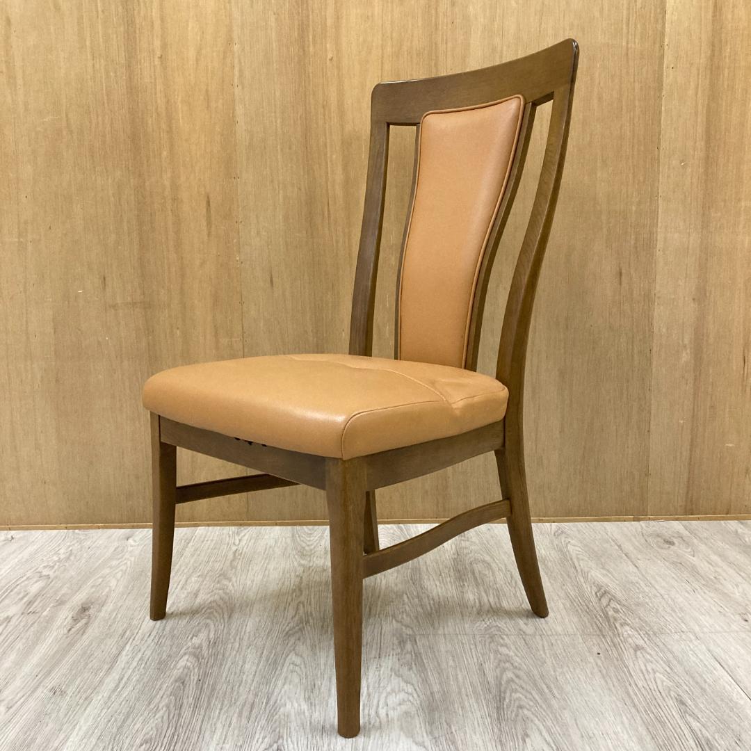 【カリモク】本革　ダイニングチェア　ハイバック　椅子　D