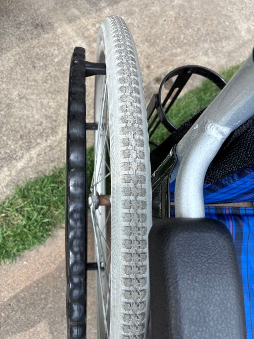 カワムラサイクル　自走式車椅子　介護用品