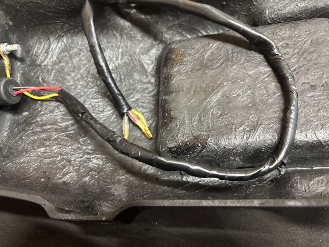 sr400 フェンダーレスキット　ライト付き