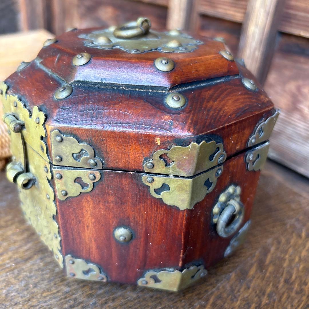 李朝家具？ 八角箱 ボックス 宝箱 小物入れ アンティーク 置物