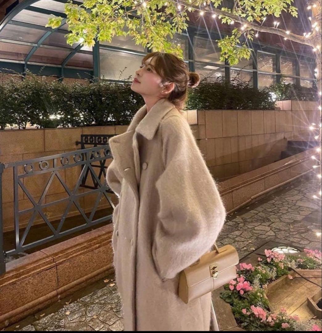 ★期間限定値下★完売品★【定価55,000円】Ameri シャギーコート