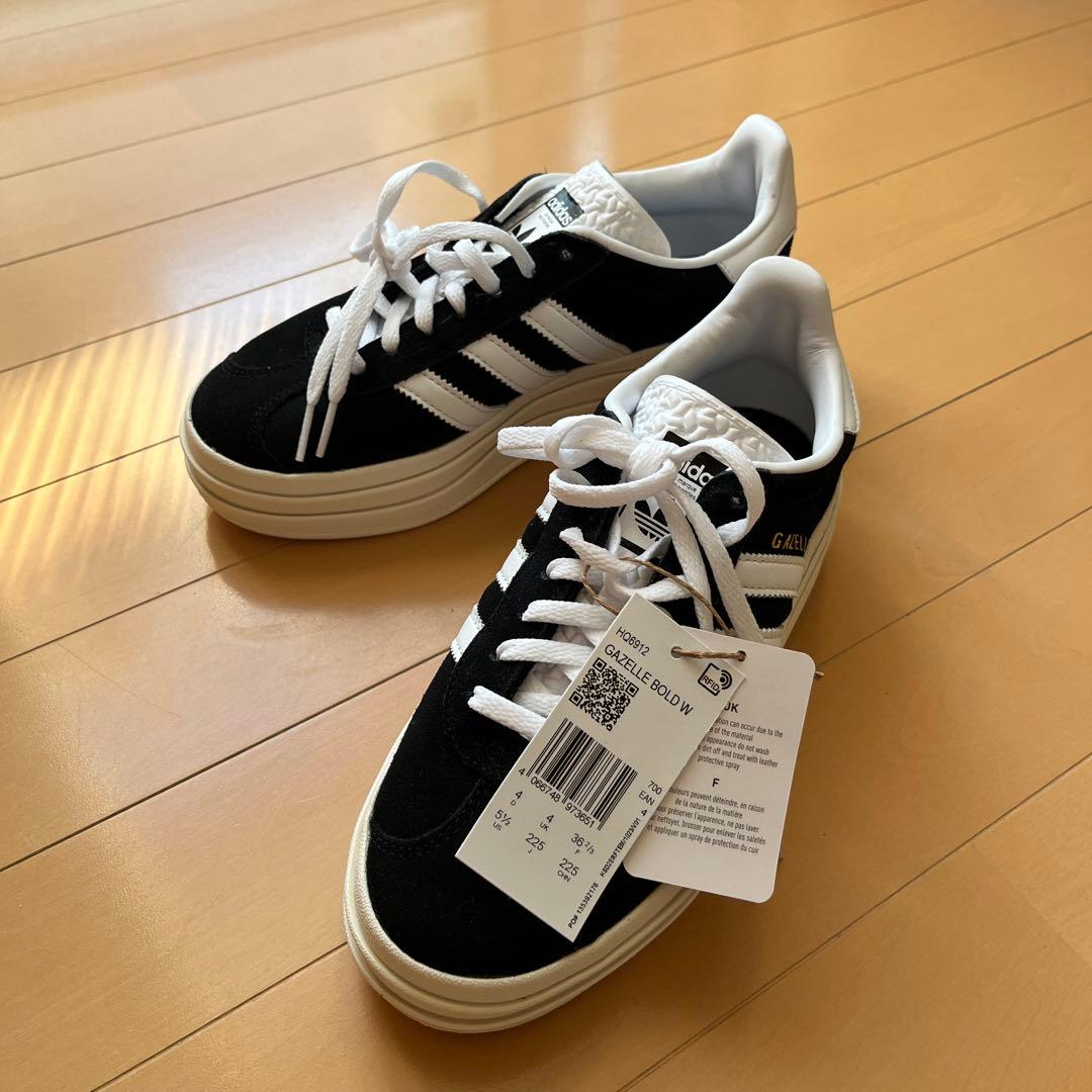 まっぴさん専用　（新品）adidas gazelle bold