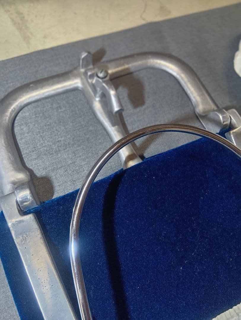 昭和レトロな 青のベルメット調 別珍X金属折畳み 不二座椅子2個セット