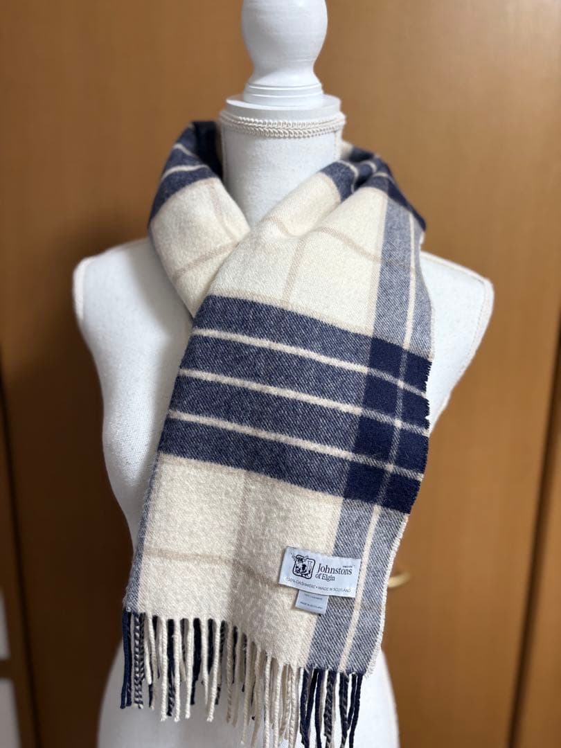 今だけ限定価格! 美品　ジョンストンズ　中判カシミヤ100%マフラー　ノックモア