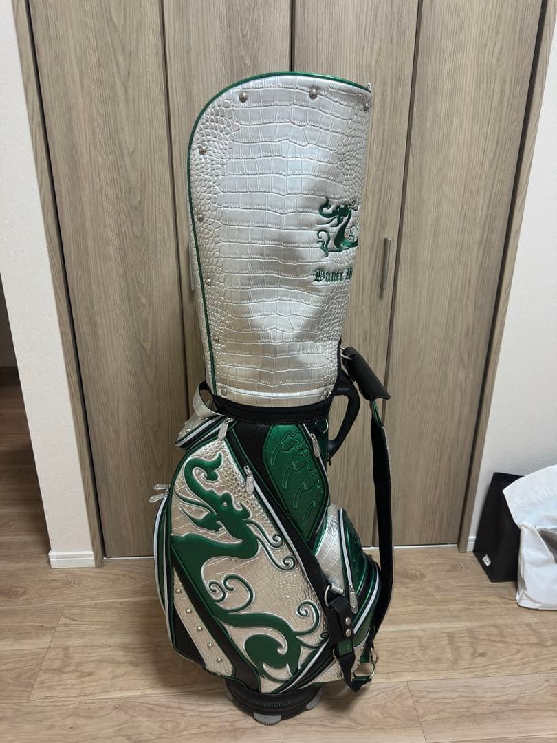 ハ*マ様 値下げ　美品キャディーバッグ(ダンス　ウィズ　ドラゴン)クロコダイル