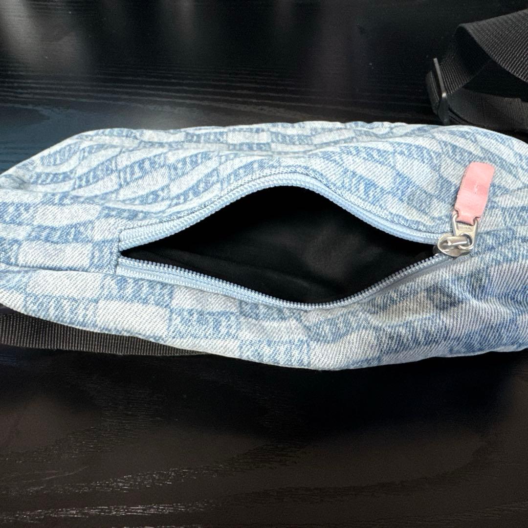 KITH LEVI’Sデニム柄 ボディバック