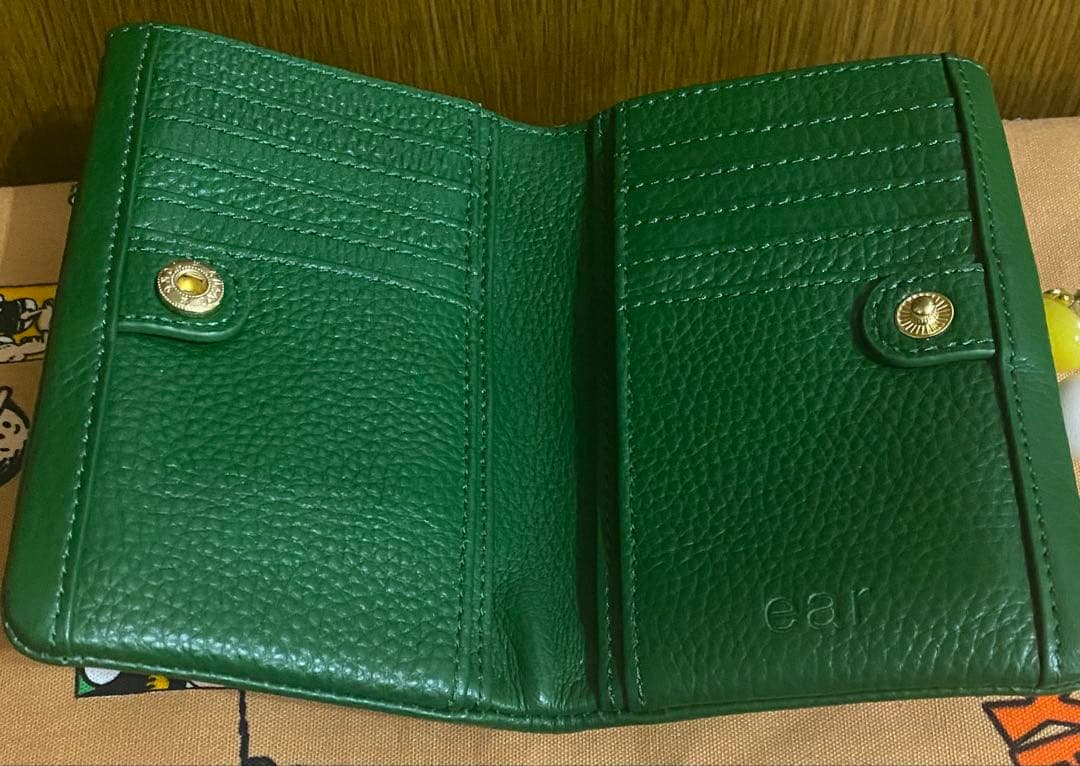 未使用ear PAPILLONNER イアパピヨネ がま口折り財布