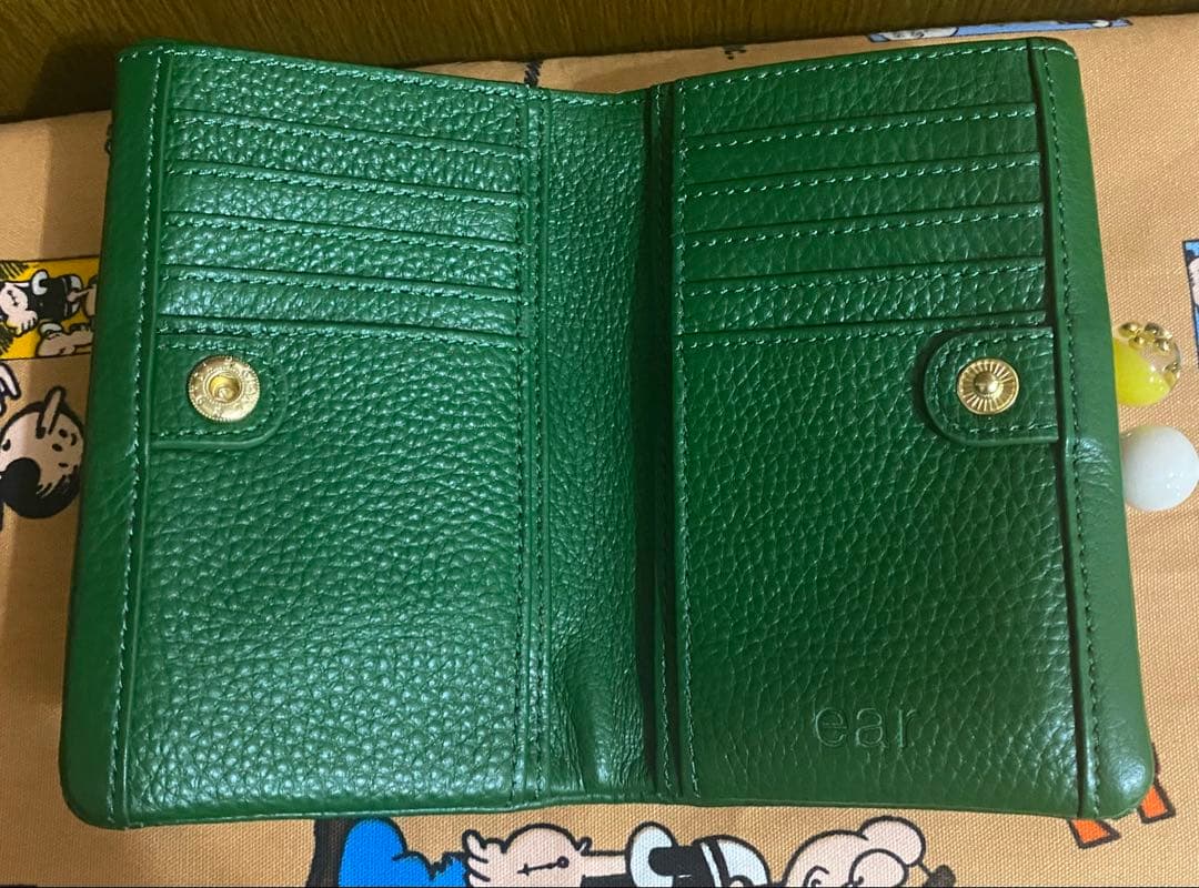 未使用ear PAPILLONNER イアパピヨネ がま口折り財布