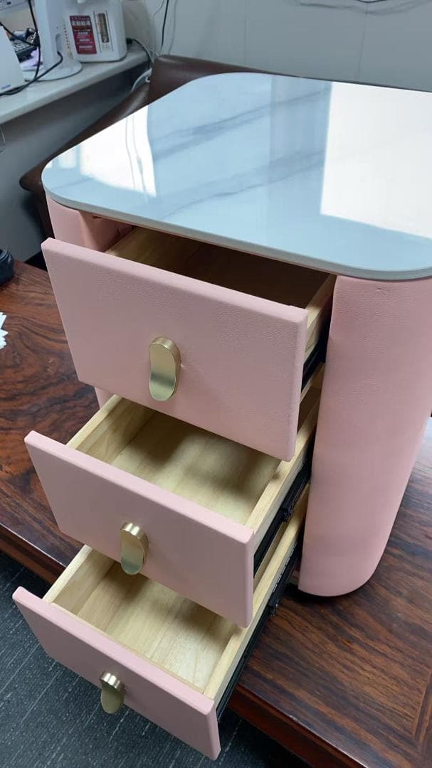 ピンク 3段チェスト レザー調 訳あり品　写真をご確認 TST02−01