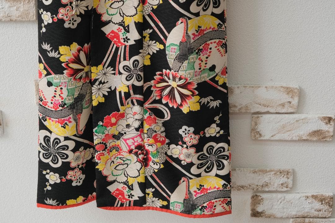 七五三七歳 着物 花柄 黒色