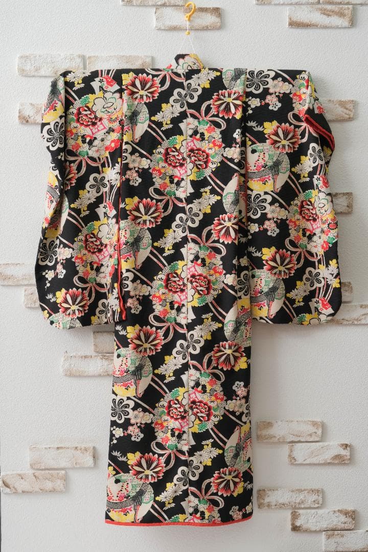 七五三七歳 着物 花柄 黒色