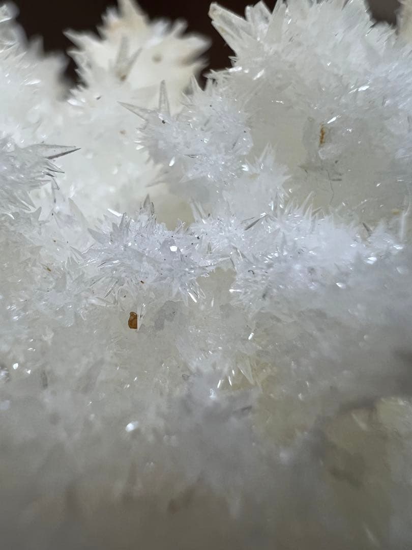 ホワイトアラゴナイト　霰石 　あられいし　水晶　自然石　鉱物標本①