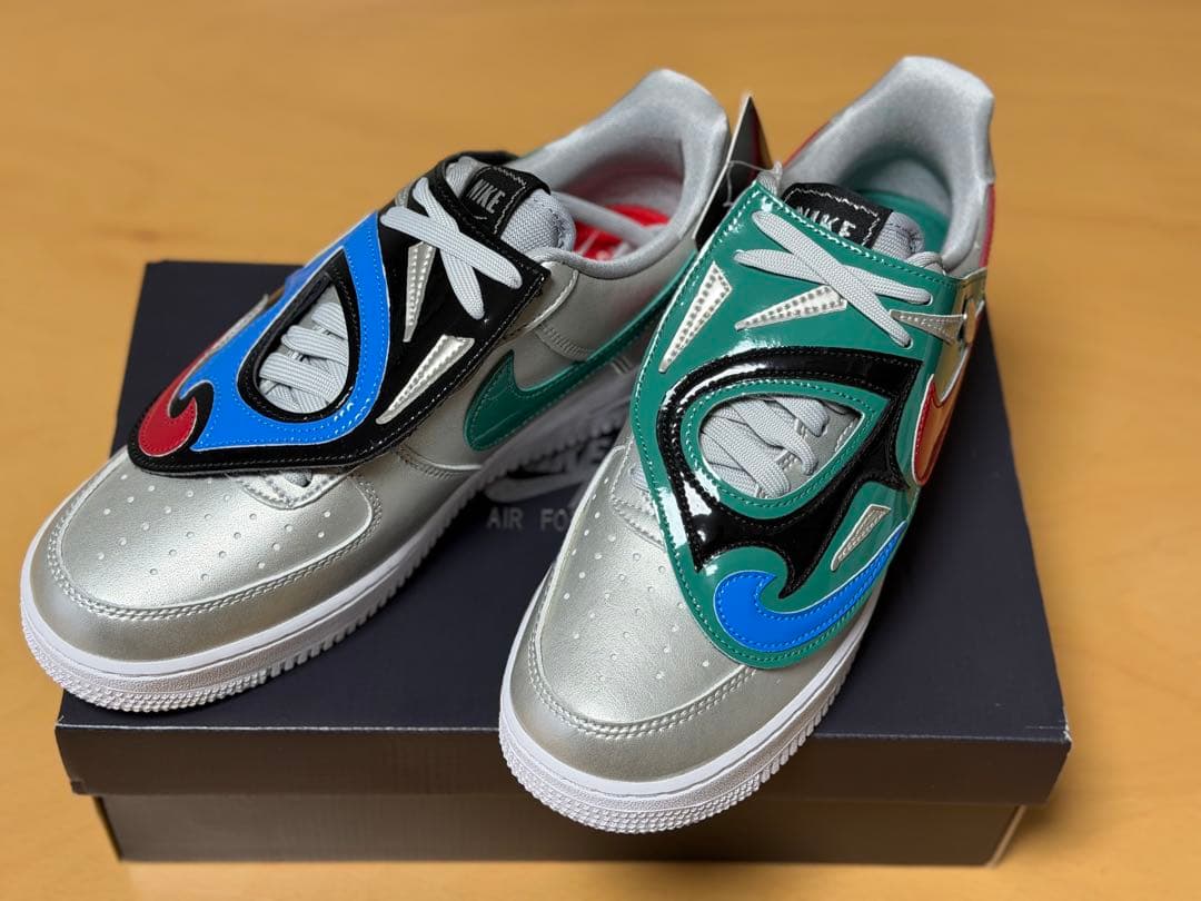 【新品・希少】Nike Air Force 1 '07 LV8