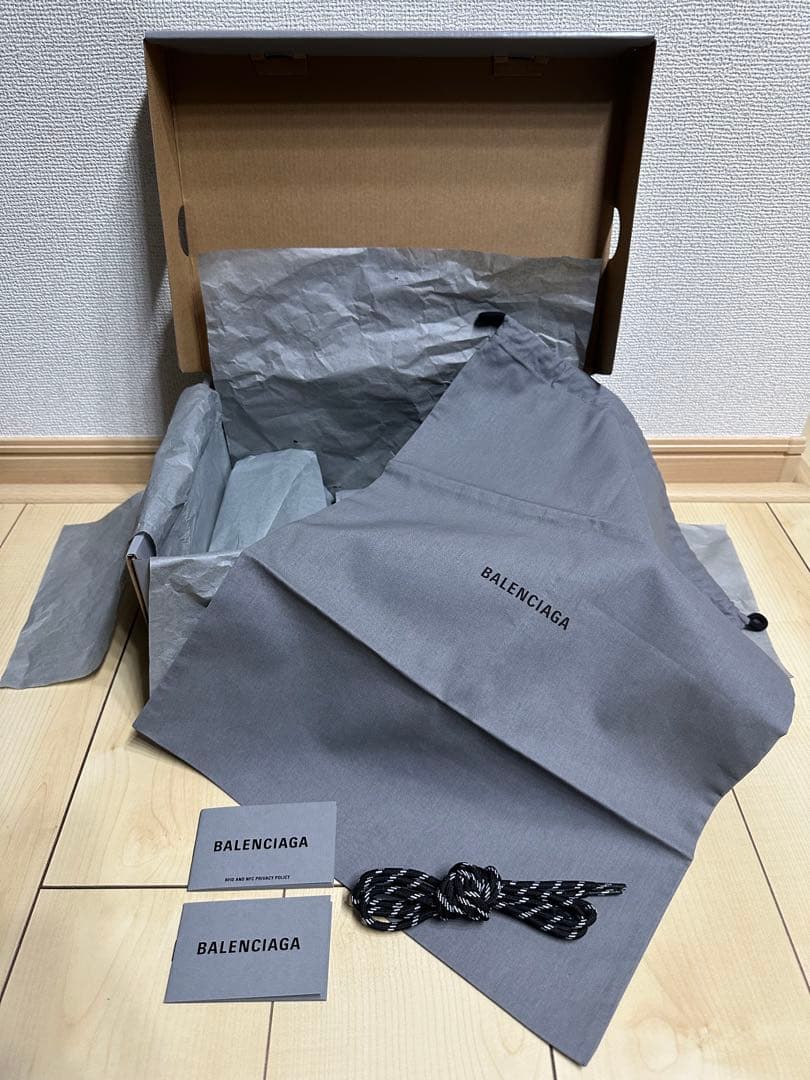 バレンシアガ BALENCIAGA スピードレースアップトレーナー