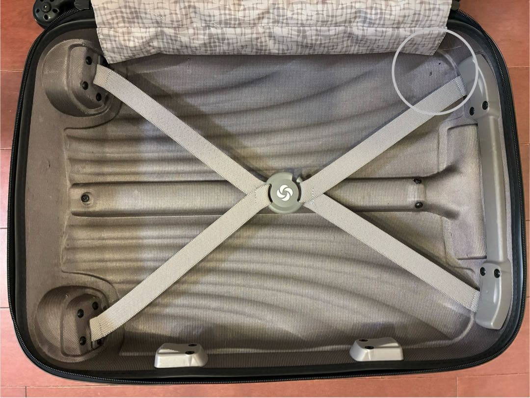 サムソナイト コスモライト 36L 黒 機内持込可