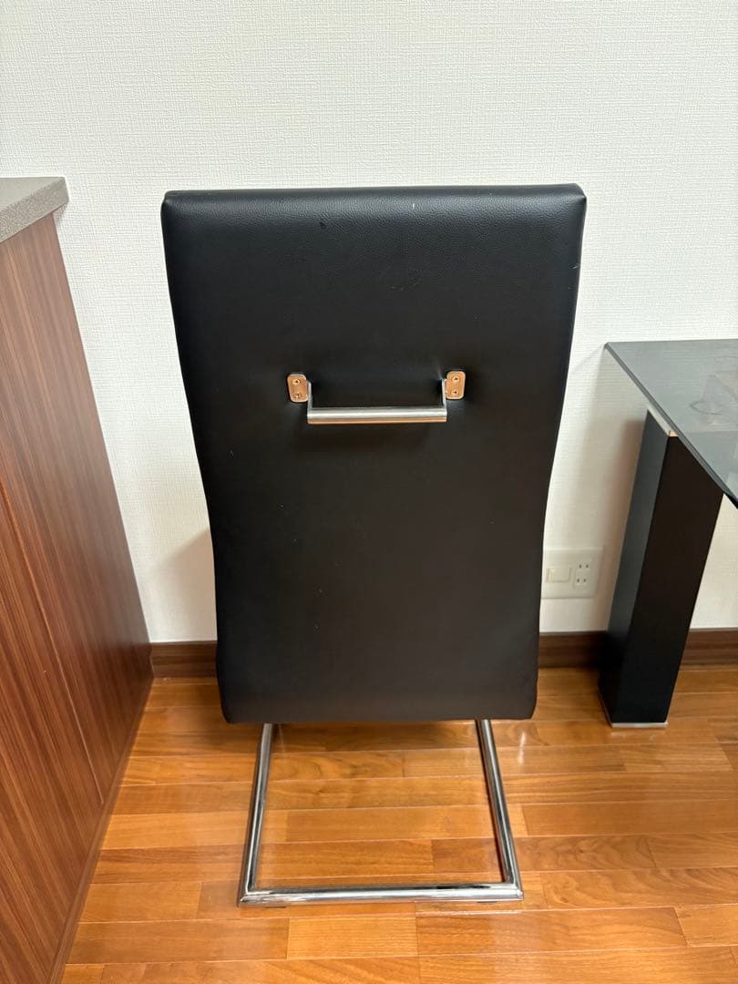 黒 合成皮革 ダイニングチェア ハンドル付き×4