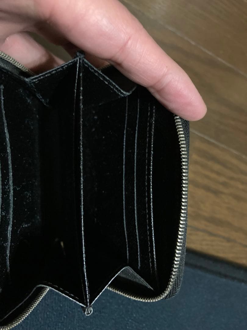 ルイビトンエピブラック ケース