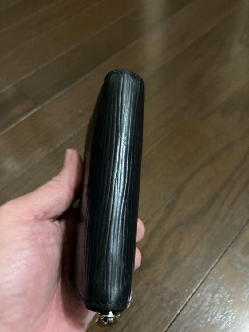 ルイビトンエピブラック ケース