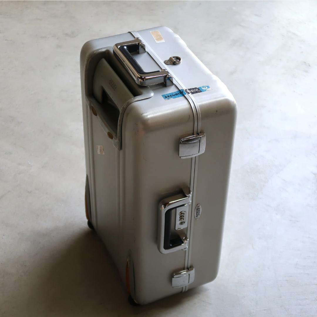 ゼロハリバートン ZERO HALLIBURTON スーツケース ZR21
