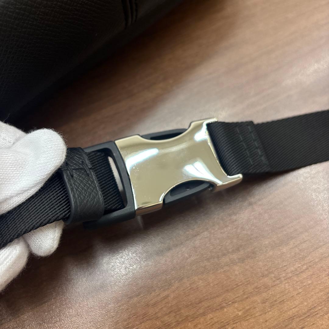 ルイヴィトン LOUIS VUITTON タイガ ボディバッグ ノワール