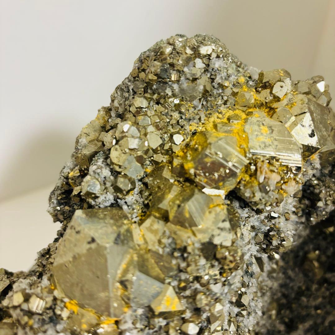 天然パイライト クラスター パワーストーン 鉱物 原石 鉱石 水晶 黄鉄鉱