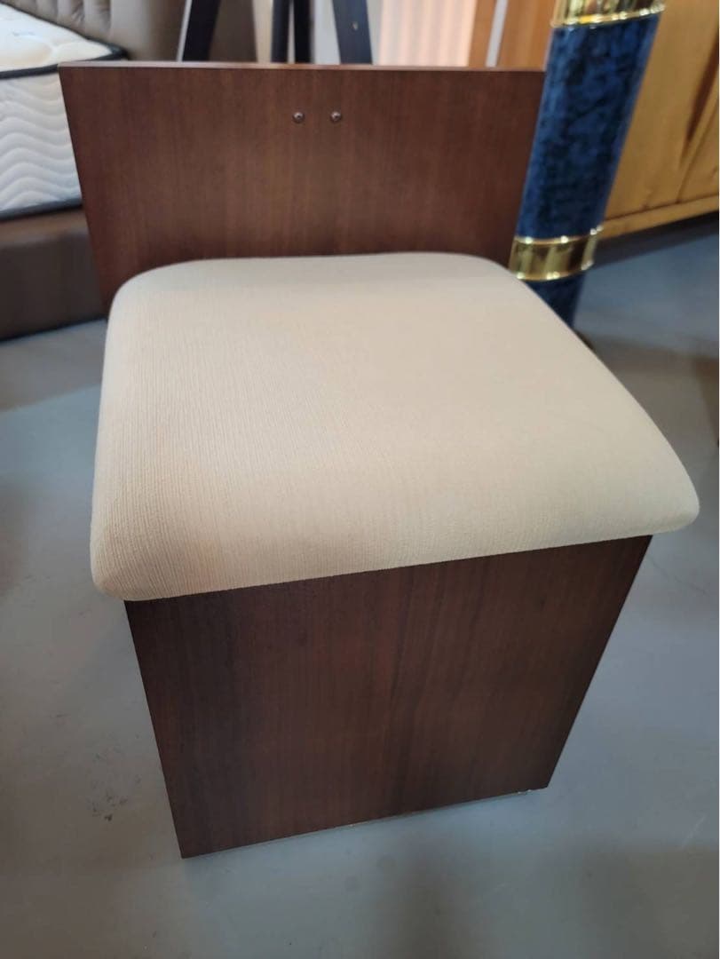 丸藤　ドレッサーセット　専用のチェア付き