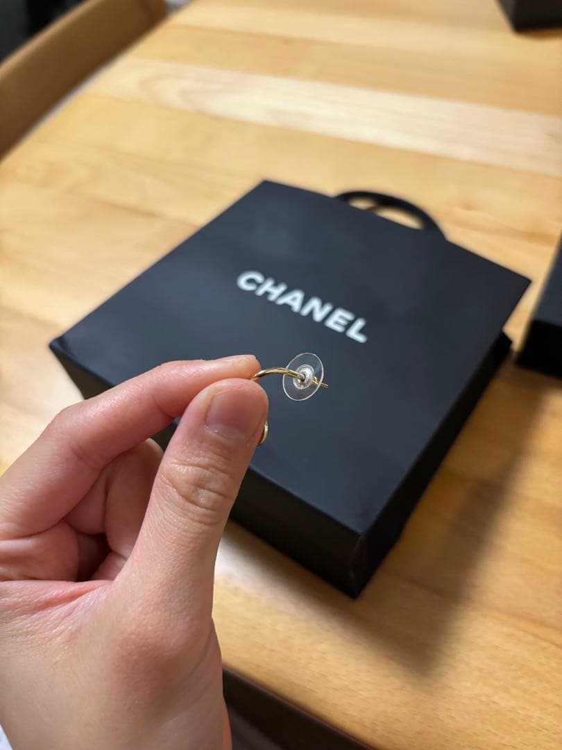 CHANEL ピアス　ロゴ　ハート　延期2/7まで