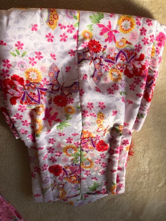 七五三 詣り3歳 女児可愛いピンク着物襦袢白被布3点セット早い者勝ち〜