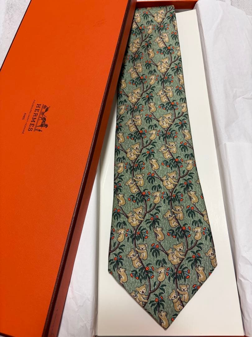 【美品】HERMES シルクネクタイ　コアラ柄 未使用品