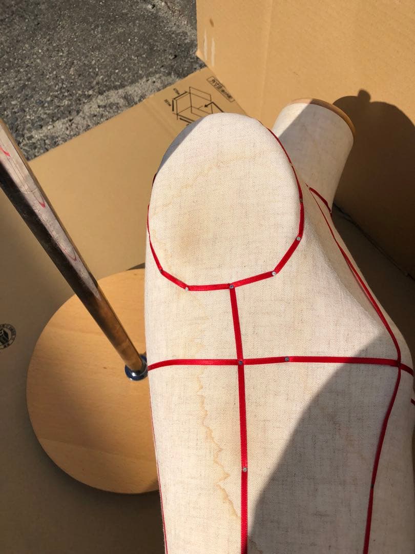 夢八トルソー　東京キイヤ　トルソーボディマネキン　ライン入り洋装ソーイング卓上型