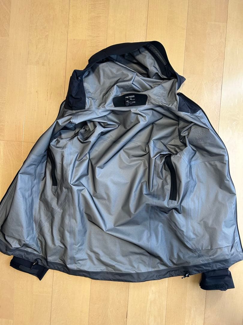ARC'TERYX BETA LT JACKET ブラック