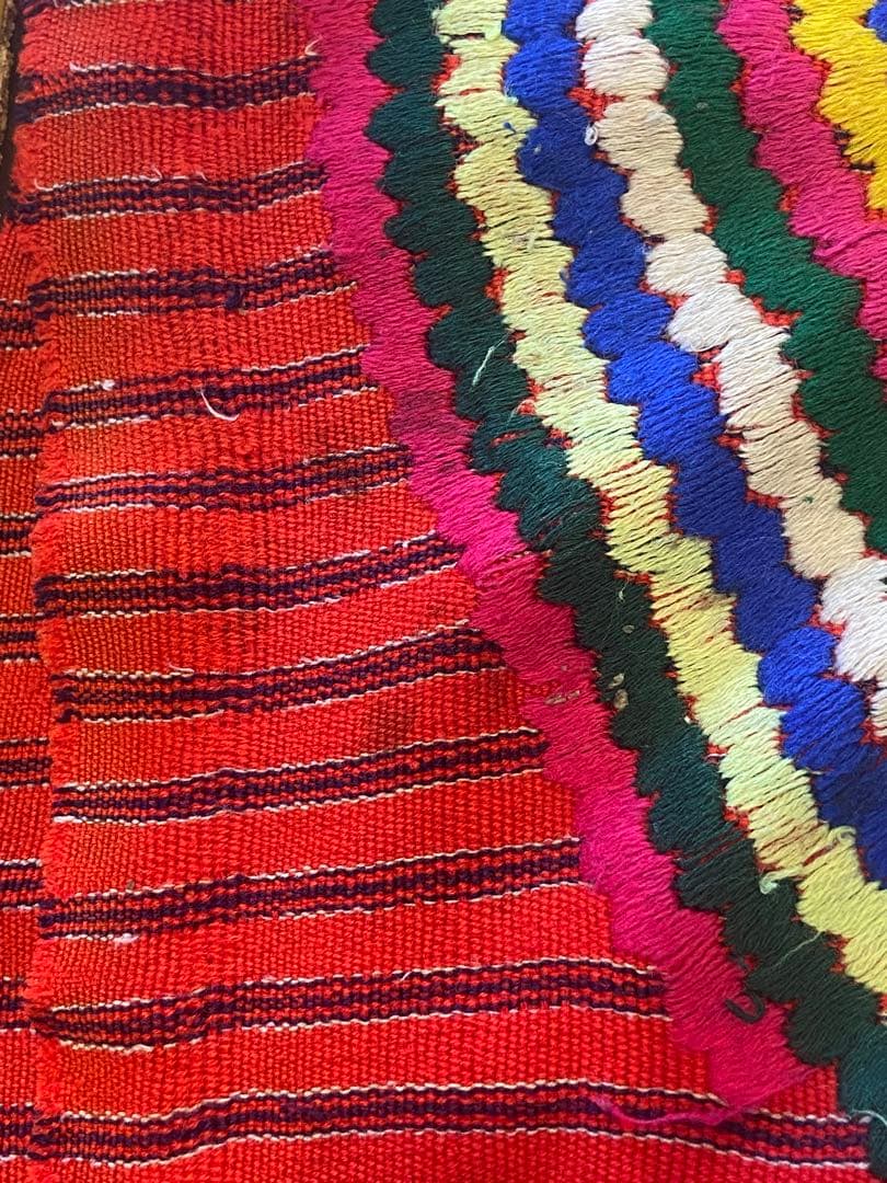 古着メキシコ刺繍グアテマラ民族衣装ウィピルポンチョ手刺繍ハンドメイド