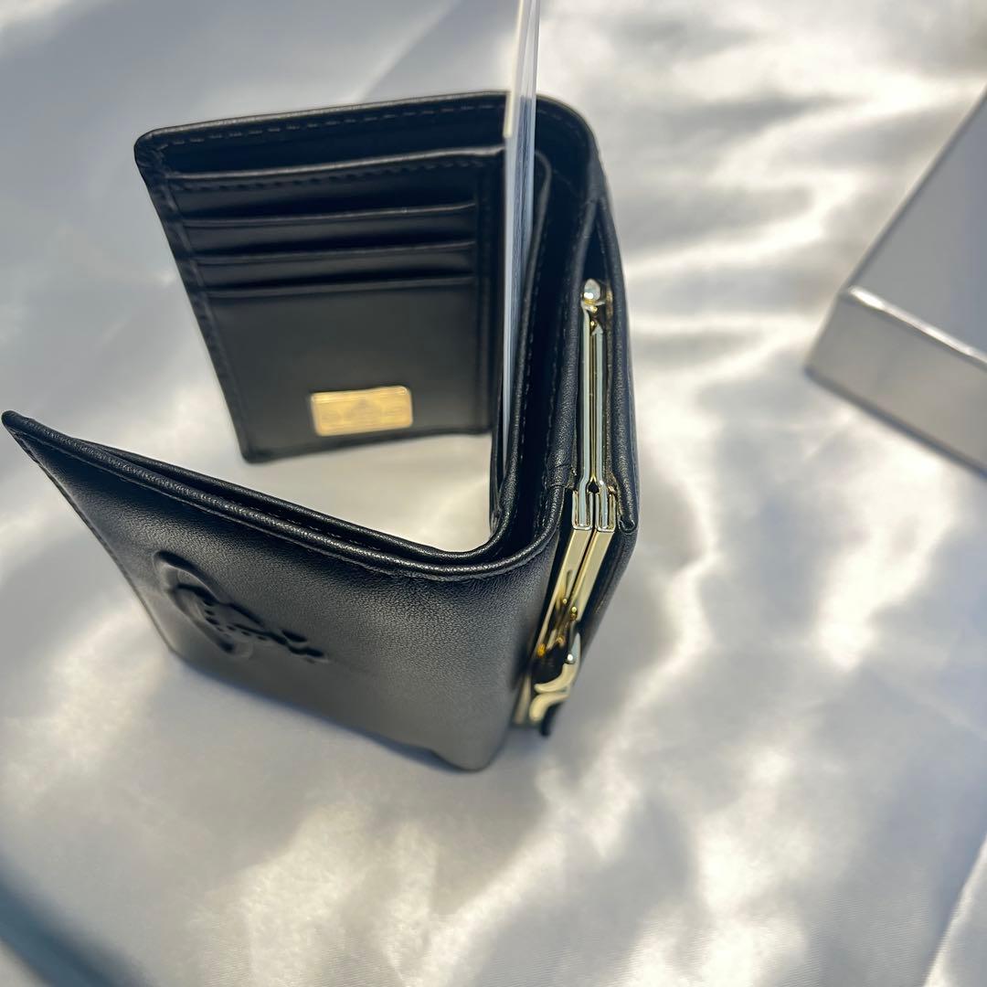 新品 Vivienne Westwood マット黒 三つ折り財布 大人気