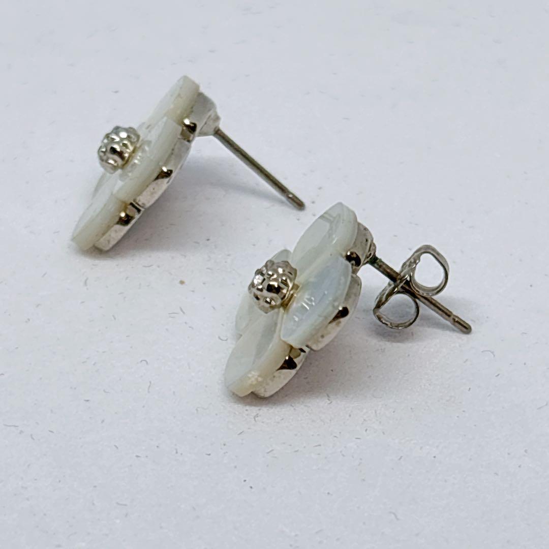 ヴァンドーム ブティック シェル フラワー ピアス シルバー