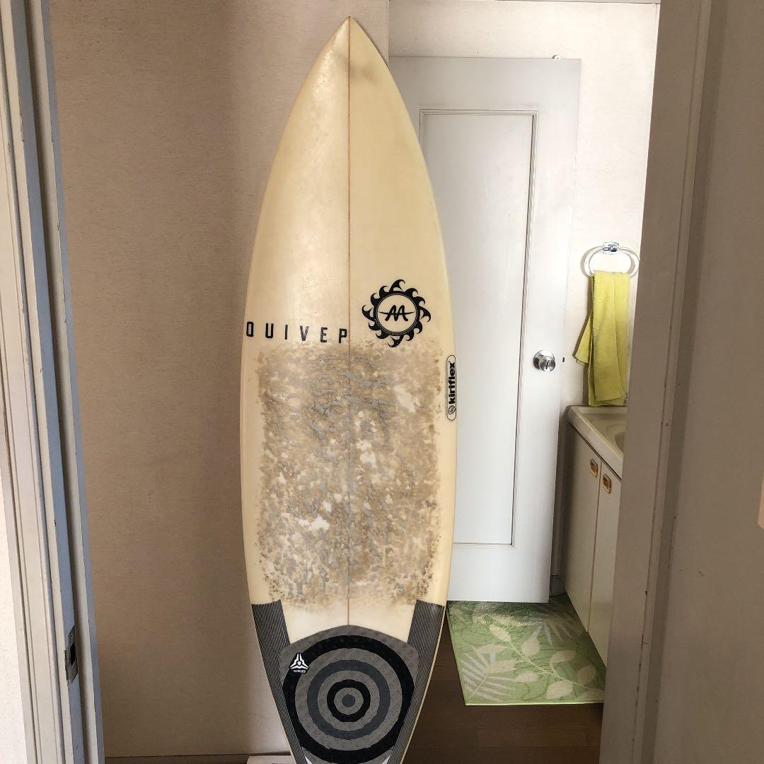 送料込み　サーフボード フィン付デッキ付き リーシュ付き ケース付キリフレックス