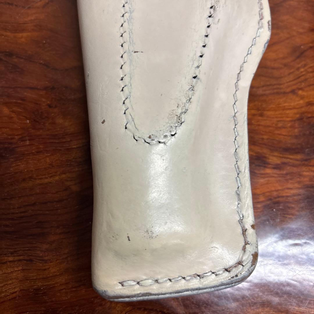 ホワイトレザー ホルスター　0205o232